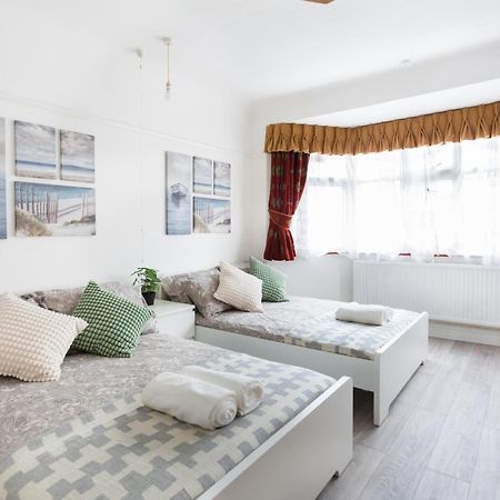 Apartament Kingswood Londyn Zewnętrze zdjęcie