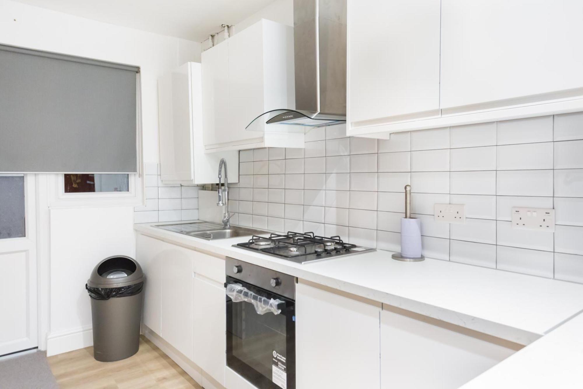 Apartament Kingswood Londyn Zewnętrze zdjęcie