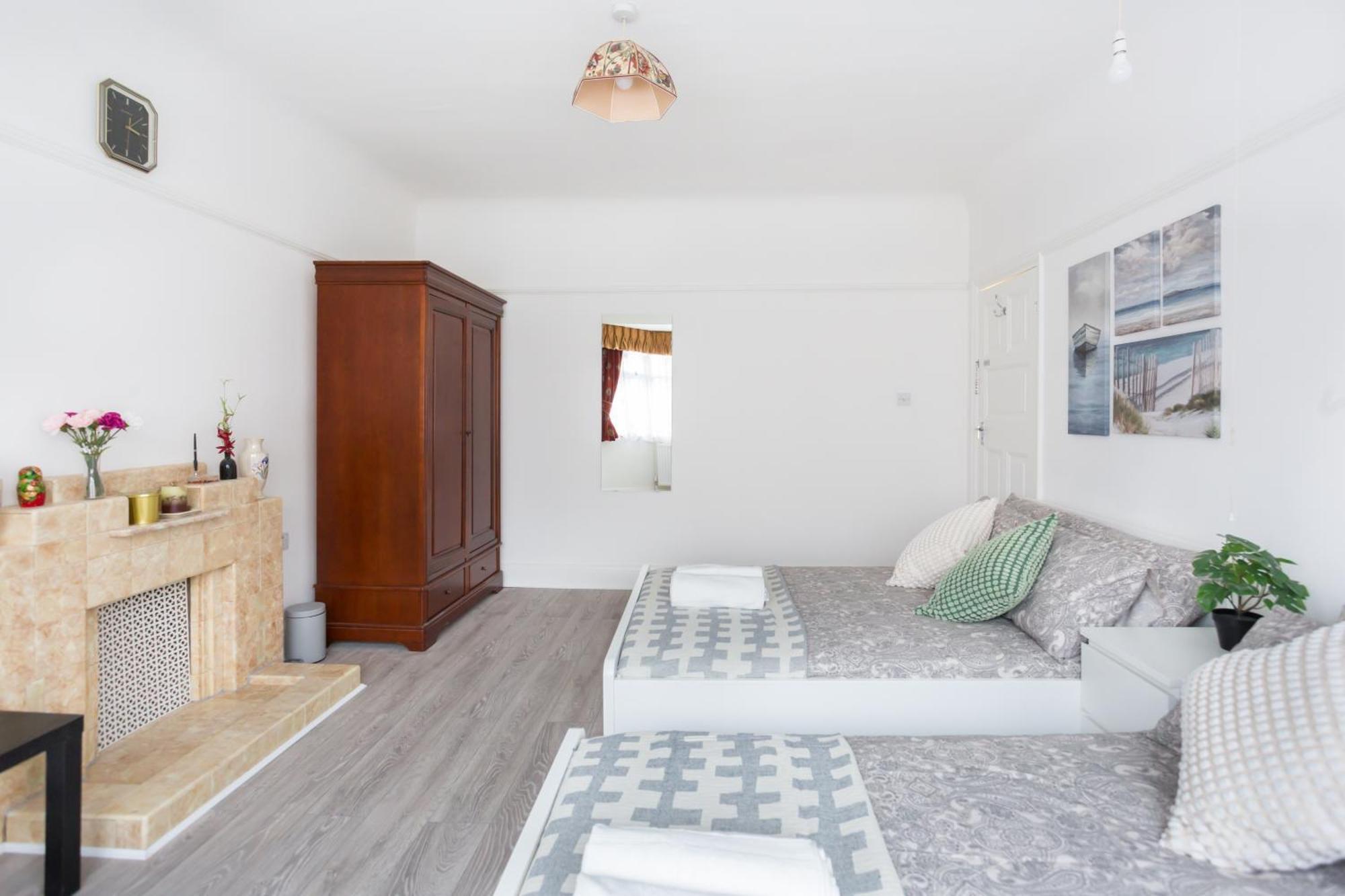 Apartament Kingswood Londyn Zewnętrze zdjęcie